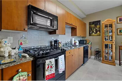 2626 Peachtree Road NW #704, Atlanta, GA 30305 - Photo 5