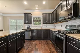 1050 Silver Thorne Dr, Loganville, GA 30052 - Photo 15