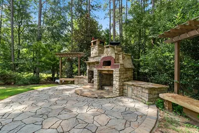 1050 Silver Thorne Drive, Loganville, GA 30052 - Photo 5