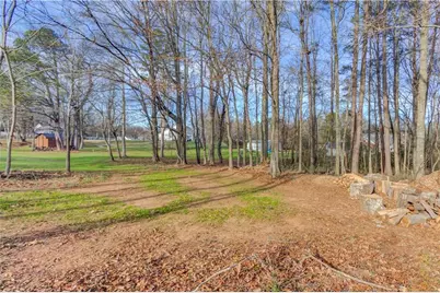 1554 Maddox Road, Hoschton, GA 30548 - Photo 15