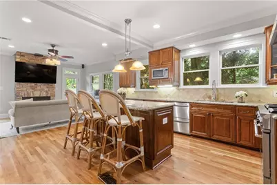 685 E Morningside Drive NE, Atlanta, GA 30324 - Photo 21