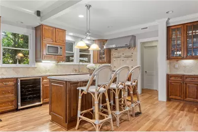 685 E Morningside Drive NE, Atlanta, GA 30324 - Photo 19