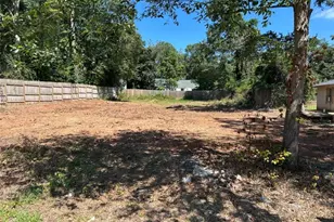 1015 H Davis St St, Monroe, GA 30655 - Photo 9