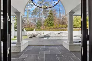 4727 Maple Brook SE, Marietta, GA 30067 - Photo 3