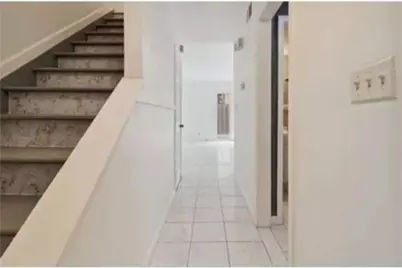 2518 Bradford Square NE, Atlanta, GA 30345 - Photo 9