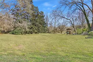 2586 Hyde Manor Dr NW, Atlanta, GA 30327 - Photo 47