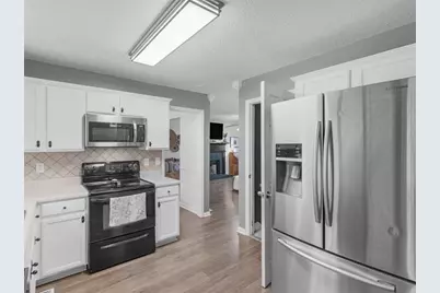 527 Gallantry Trail, McDonough, GA 30252 - Photo 13