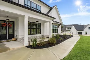 255 Cicely Wy, Tyrone, GA 30290 - Photo 3