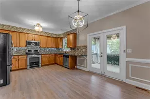 1093 3rd St, Stone Mountain, GA 30083 - Photo 7