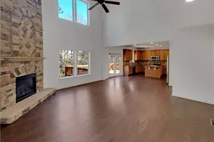 109 Hale View Cir, Canton, GA 30114 - Photo 3