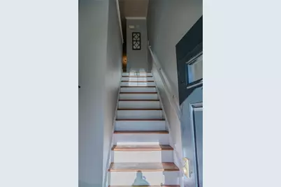 1649 Liberty Parkway NW, Atlanta, GA 30318 - Photo 3