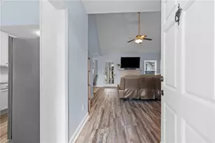 4805 Hunter Trace, Powder Springs, GA 30127 - Photo 5