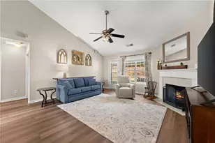 1360 Platinum Dr, Hoschton, GA 30548 - Photo 21