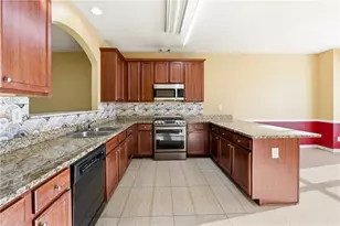 6199 Thorncrest Dr, Tucker, GA 30084 - Photo 9