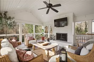 2622 Ellwood Dr NE, Atlanta, GA 30305 - Photo 19