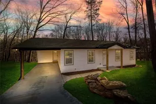 3672 Hidden Pond Dr, Gainesville, GA 30506 - Photo 1