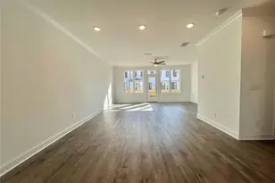 637 Milcroft Blvd, Buford, GA 30518 - Photo 9