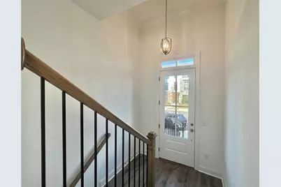 637 Milcroft Boulevard, Buford, GA 30518 - Photo 3