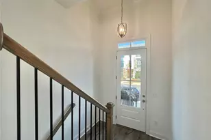 637 Milcroft Blvd, Buford, GA 30518 - Photo 3