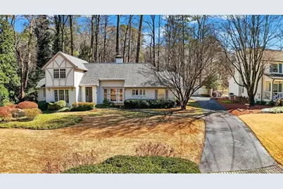 561 Bridgewater Drive, Atlanta, GA 30328 - Photo 3