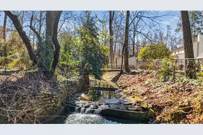 561 Bridgewater Drive, Atlanta, GA 30328 - Photo 45