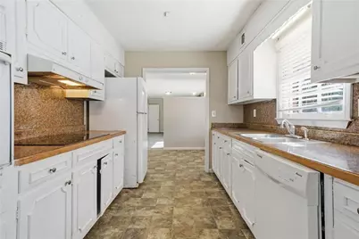 1155 Evangeline Drive, Decatur, GA 30035 - Photo 9