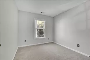 9165 Nesbit Ferry Rd, Alpharetta, GA 30022 - Photo 17