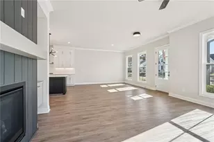 526 Pearl St, Cumming, GA 30040 - Photo 11