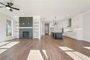 526 Pearl St, Cumming, GA 30040 - Photo 7