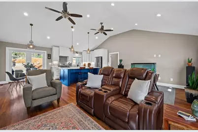 4102 Laynewood Circle, Tucker, GA 30084 - Photo 11