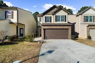 27 Longleaf Cir, Fairburn, GA 30213 - Photo 1