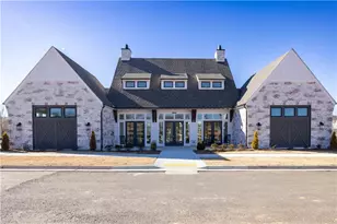 579 Pearl St, Cumming, GA 30040 - Photo 25