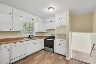 1236 Country Pine Dr, Ellenwood, GA 30294 - Photo 13