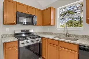 6566 Shaffers Way, Lithonia, GA 30058 - Photo 9