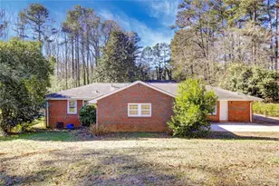 1266 Hickory Dr SW, Lilburn, GA 30047 - Photo 7