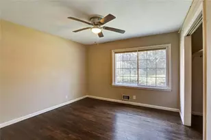 1266 Hickory Dr SW, Lilburn, GA 30047 - Photo 23