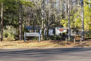 1266 Hickory Dr SW, Lilburn, GA 30047 - Photo 47