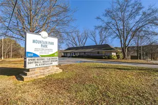 1266 Hickory Dr SW, Lilburn, GA 30047 - Photo 41