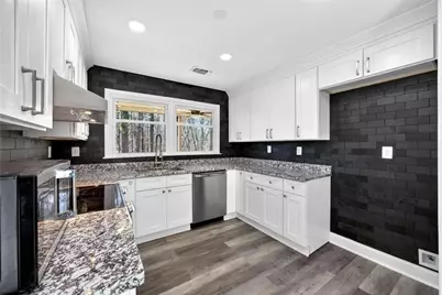 6550 Deerings Lane, Peachtree Corners, GA 30092 - Photo 7