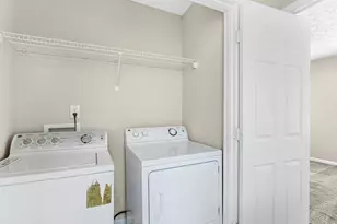 5910 Hampton Ct, Atlanta, GA 30349 - Photo 21