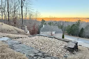 4222 Mulberry Pass Dr, Hoschton, GA 30548 - Photo 3