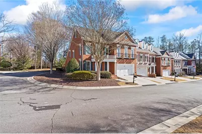 3010 Village Green Circle, Roswell, GA 30075 - Photo 73