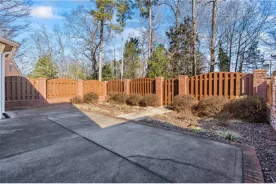 3010 Village Green Circle, Roswell, GA 30075 - Photo 71