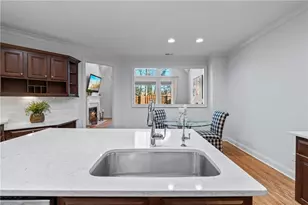 3010 Village Green Cir, Roswell, GA 30075 - Photo 17