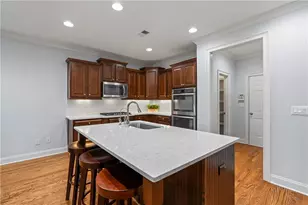 3010 Village Green Cir, Roswell, GA 30075 - Photo 15