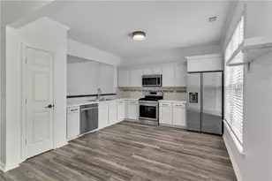 9155 Nesbit Ferry Rd, Alpharetta, GA 30022 - Photo 5