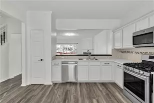 9155 Nesbit Ferry Rd, Alpharetta, GA 30022 - Photo 7