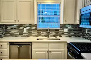 555 Picketts Bend Ct, Marietta, GA 30008 - Photo 13