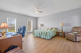 668 Pendley Rd SE, Calhoun, GA 30701 - Photo 9