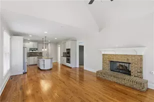 4728 Moon Hollow Ct, Buford, GA 30519 - Photo 7